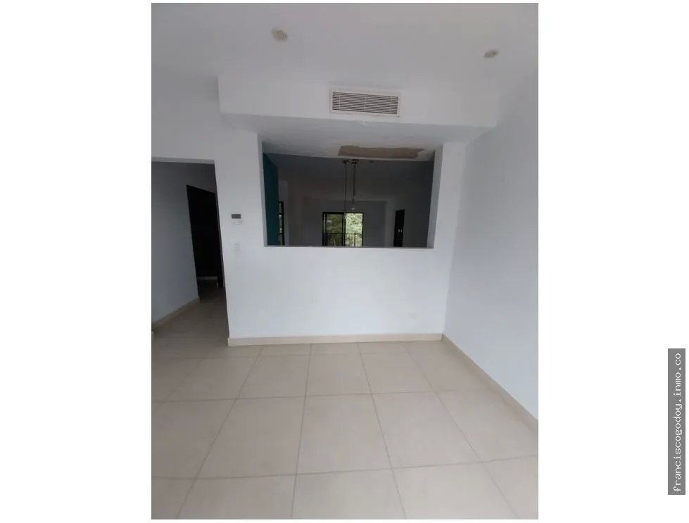Venta de apartamento en embassy village, albrook