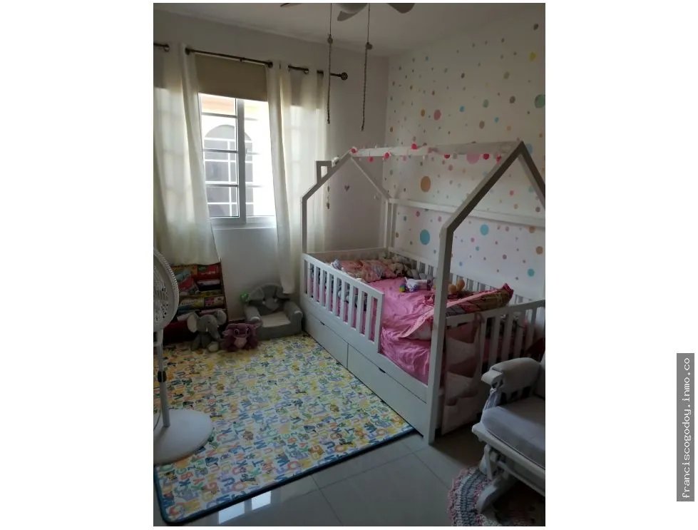 Se vende casa en villa valencia, costa sur