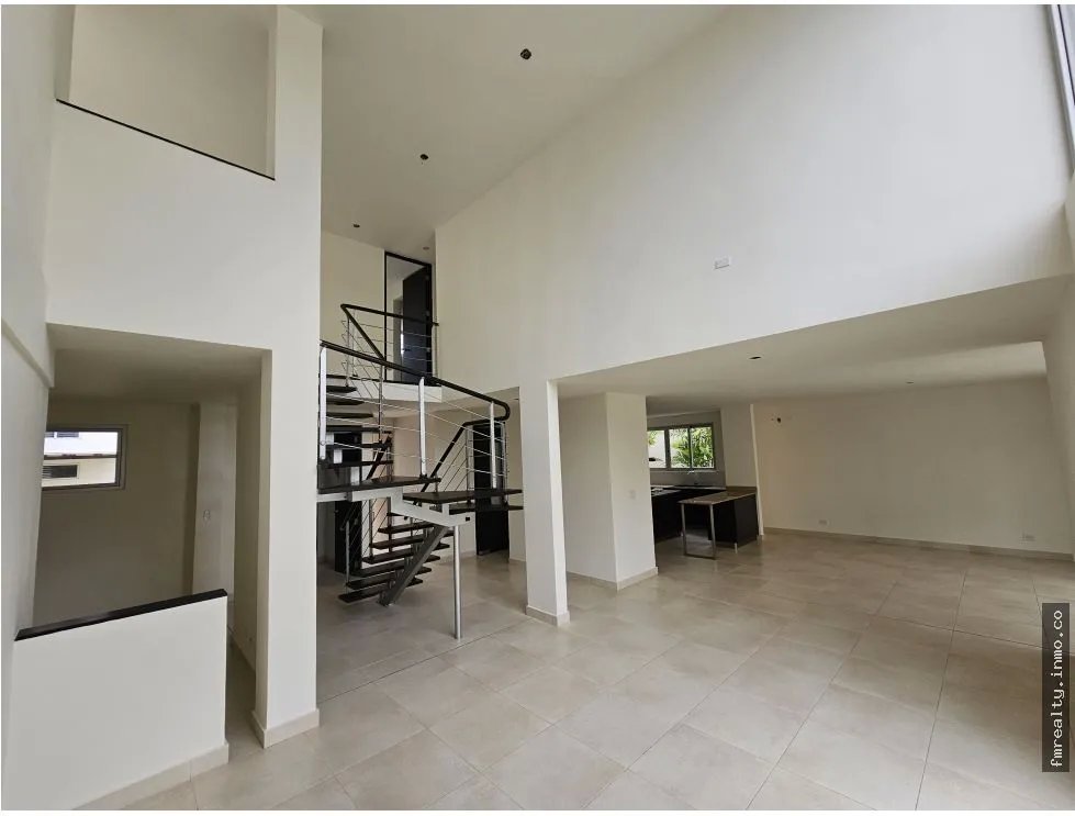 Venta de casa en villa sur, costa sur