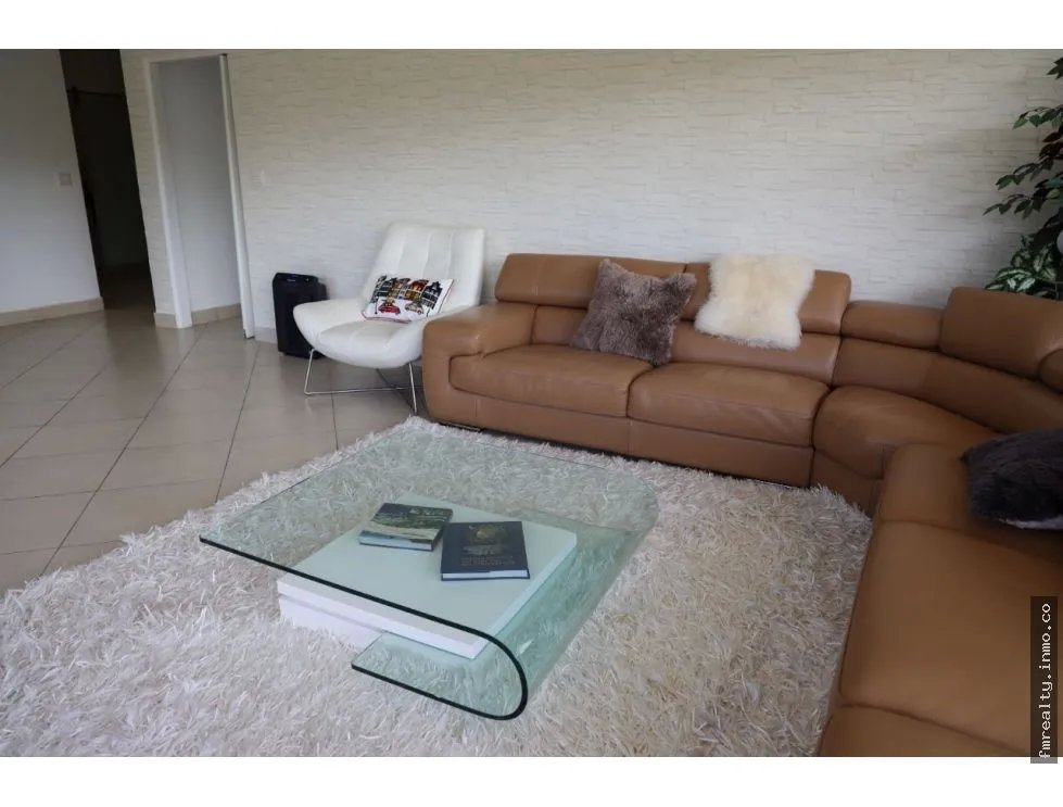 Se alquila apartamento en el embassy club garden panamá