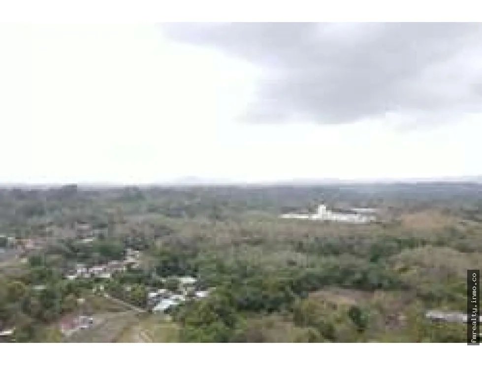 Se vende lote de terreno en colón
