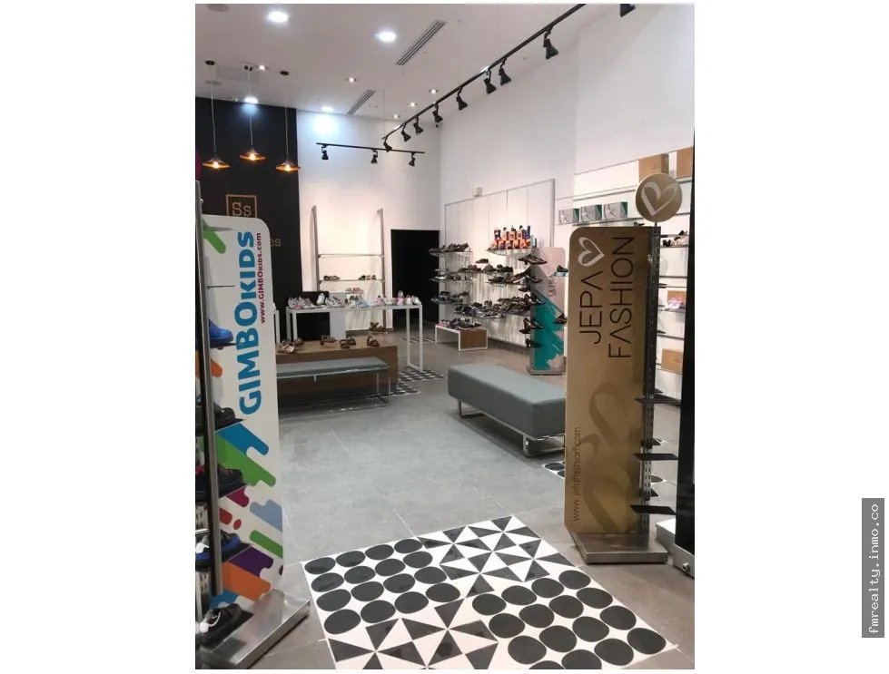 Se vende local en westland mall
