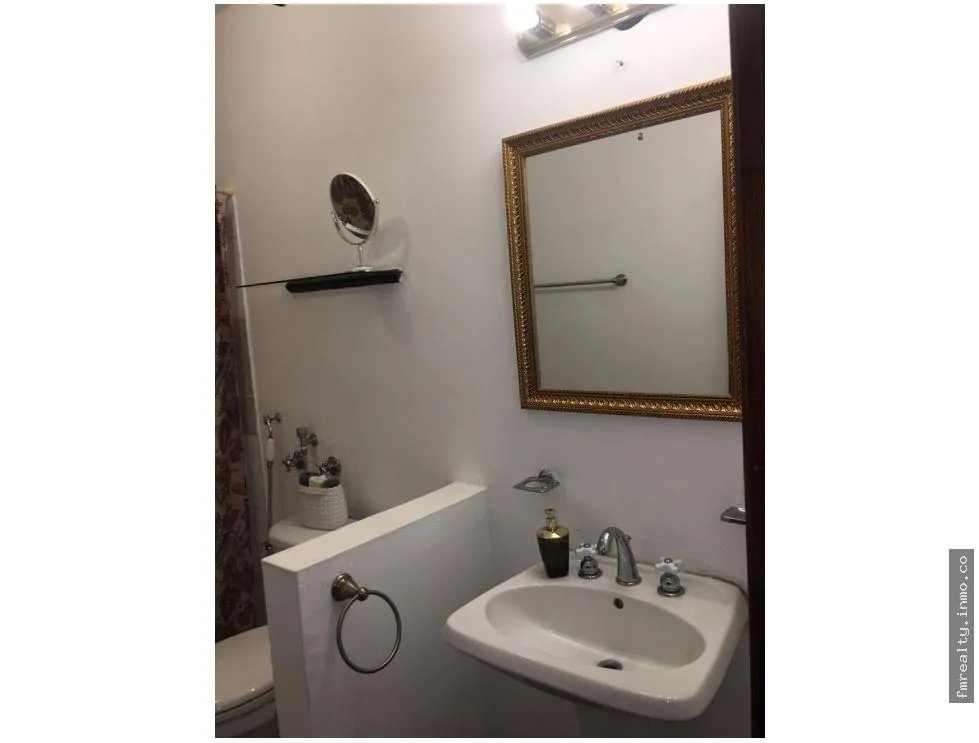 Se alquila apartamento en casco viejo fg