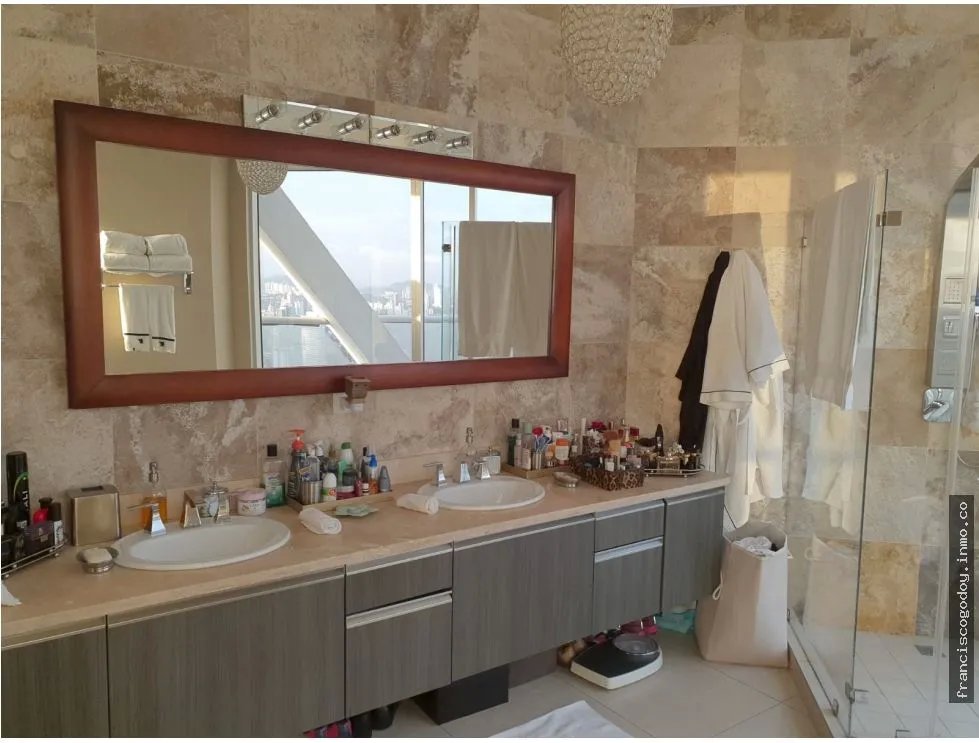 Venta de apartamento en avenida balboa