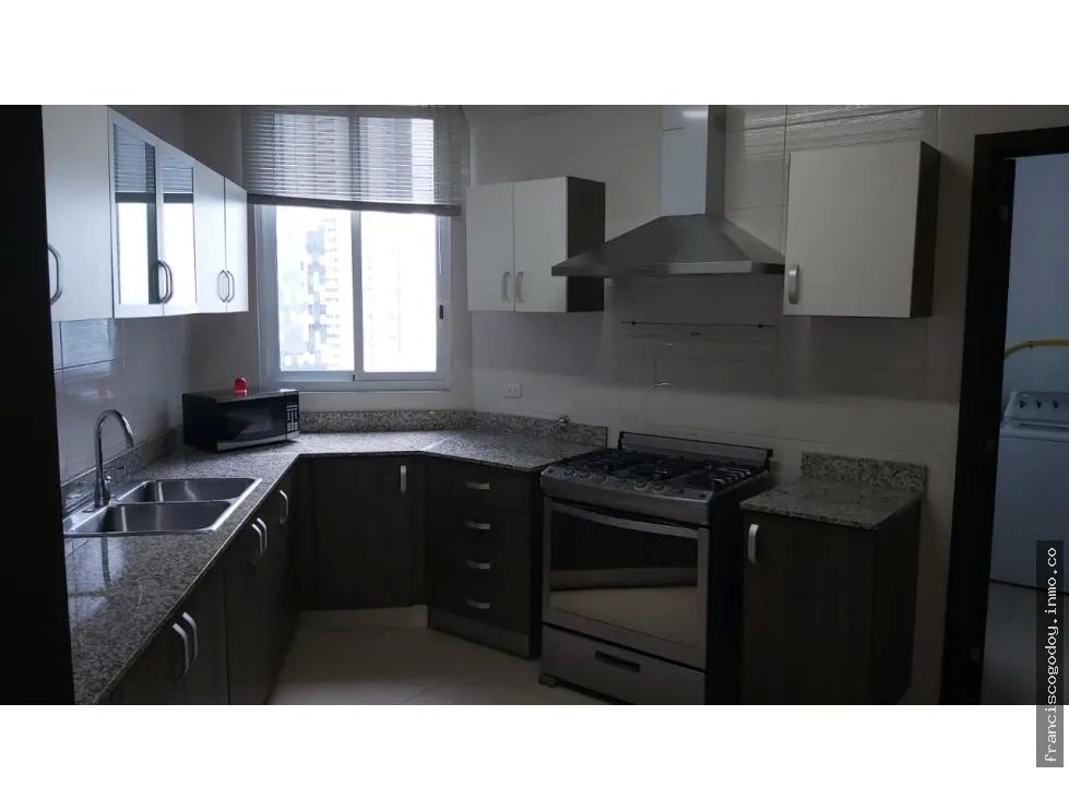 Venta de apartamento en costa del este