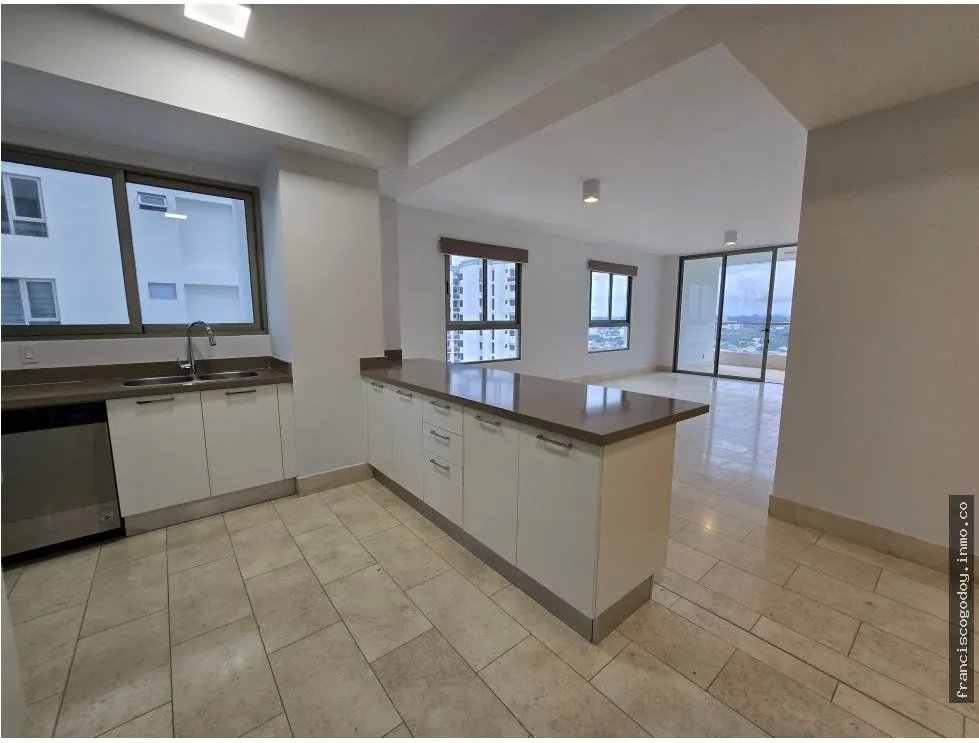 Apartamento en alquiler santa maría golf