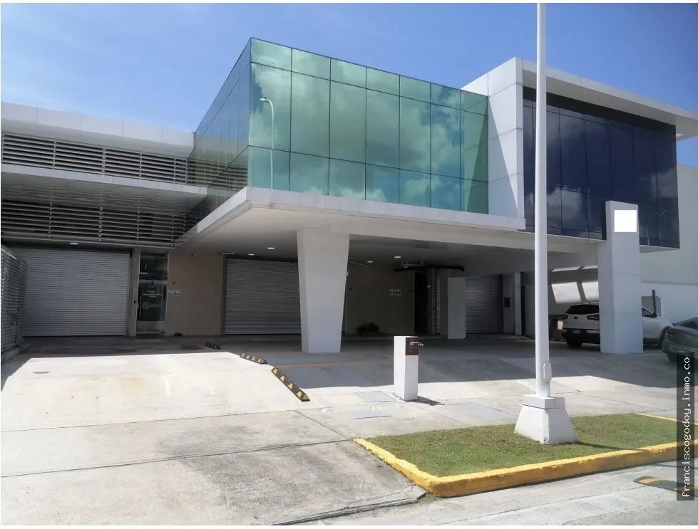Ofibodega en alquiler en panama viejo