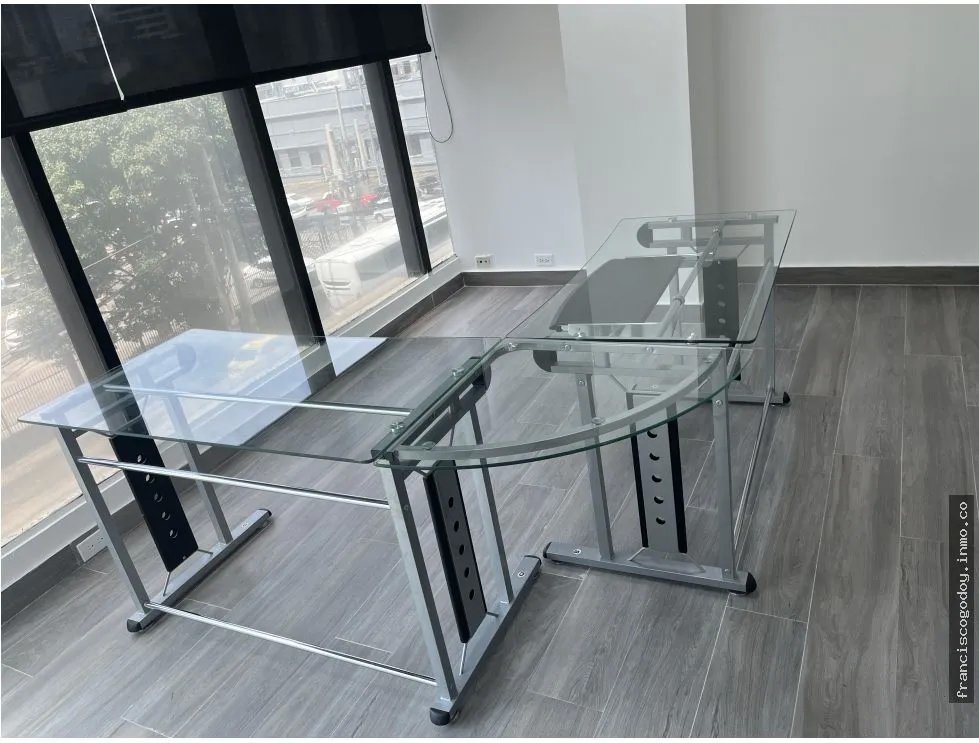 Venta de oficina en avenida samuel lewis, obarrio