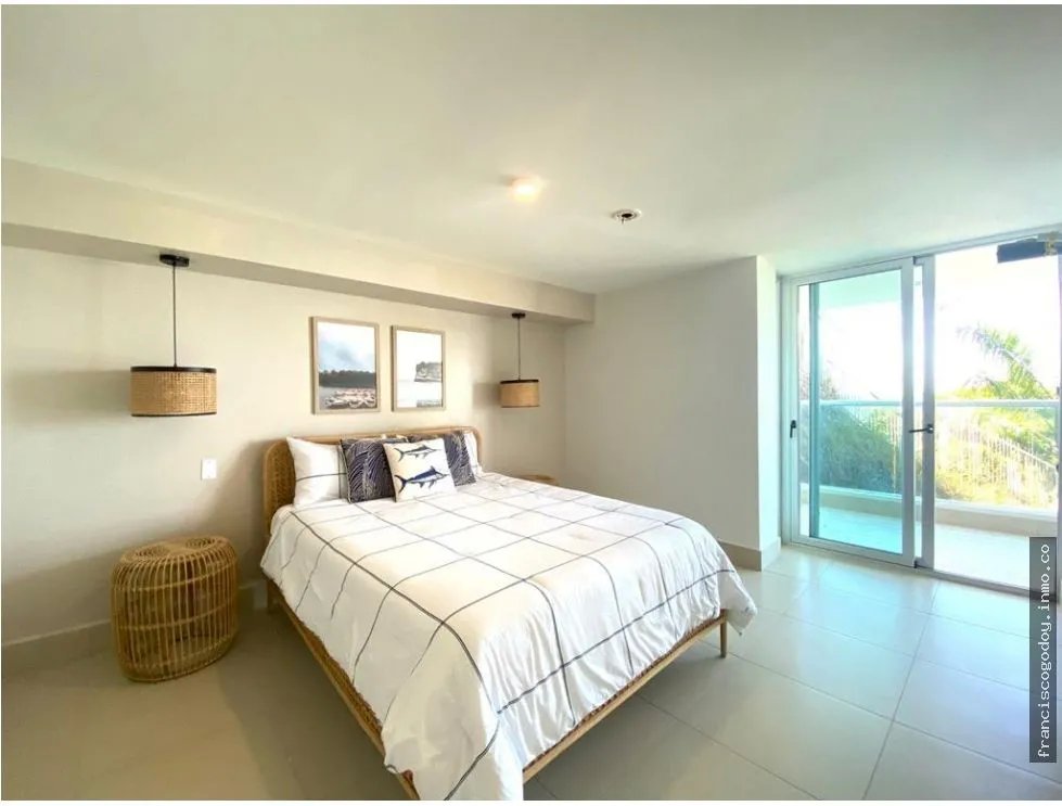 Venta de apartamento en playa serena  gorgona