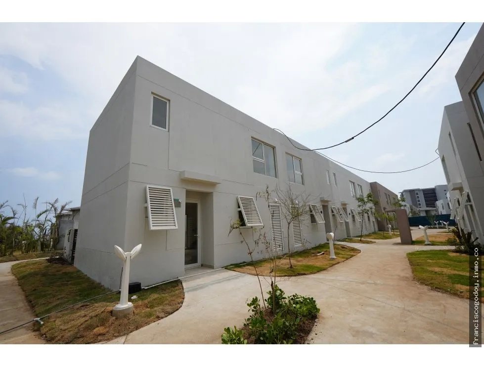 Venta de casa en playa caracol, chame