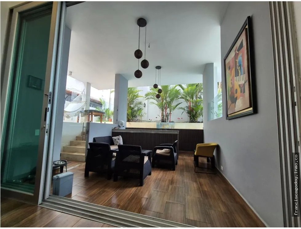 Venta de residencia en altos del golf