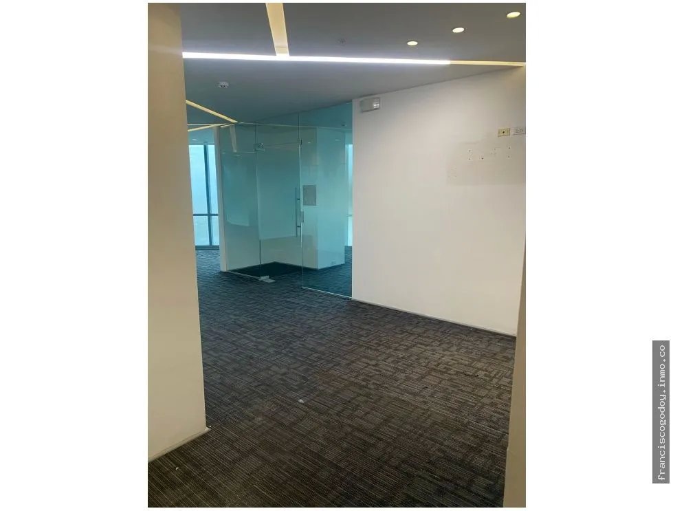 Alquiler de oficina ejecutiva en financial park, costa del este