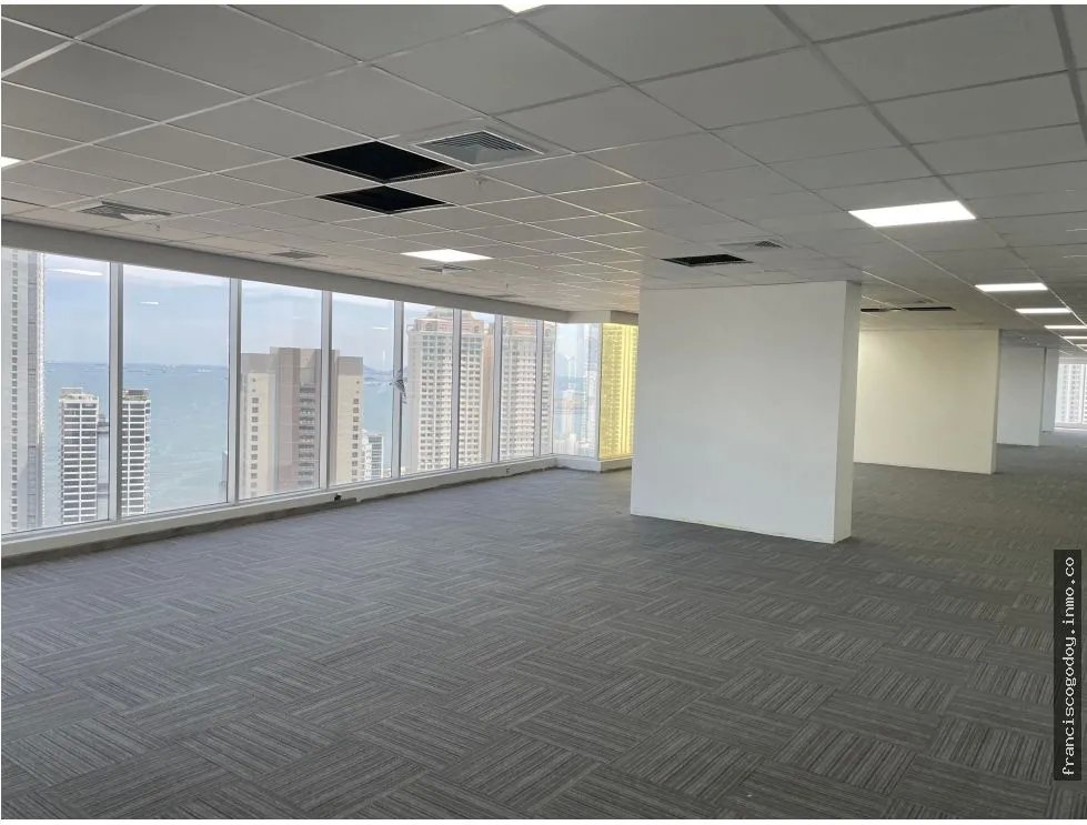 Oficinas en venta en la estratégica calle 50