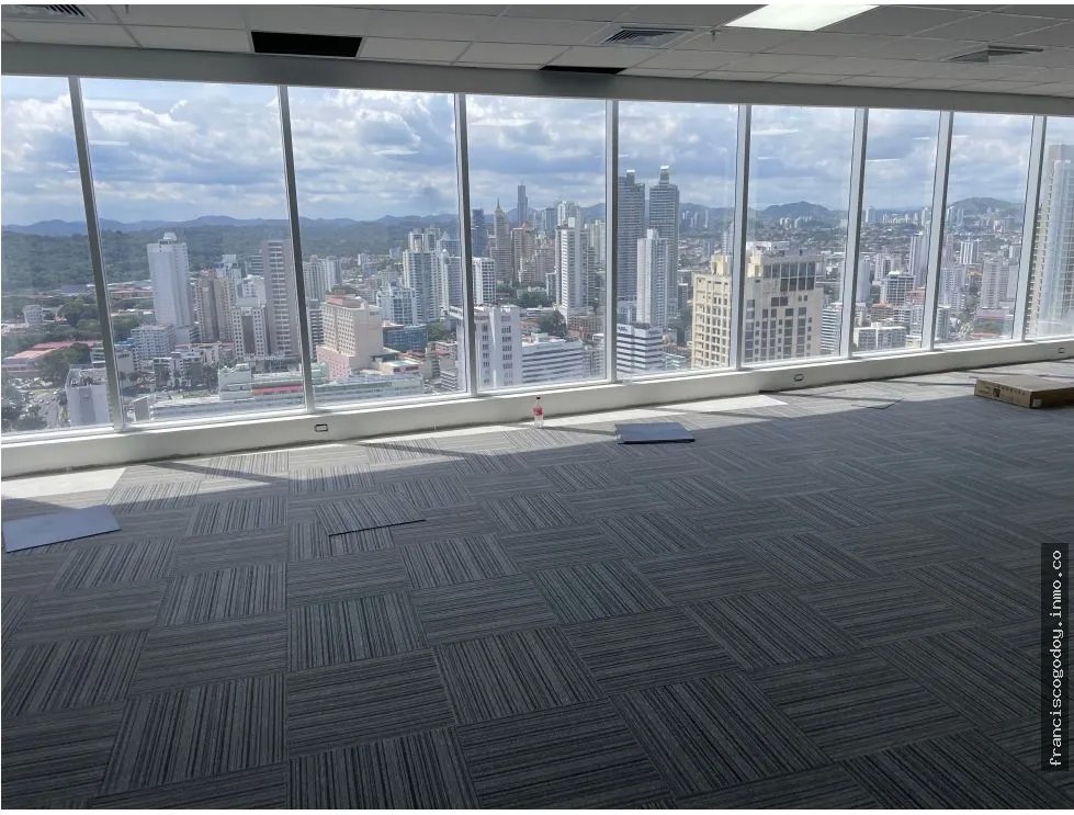 Oficinas en venta en la estratégica calle 50