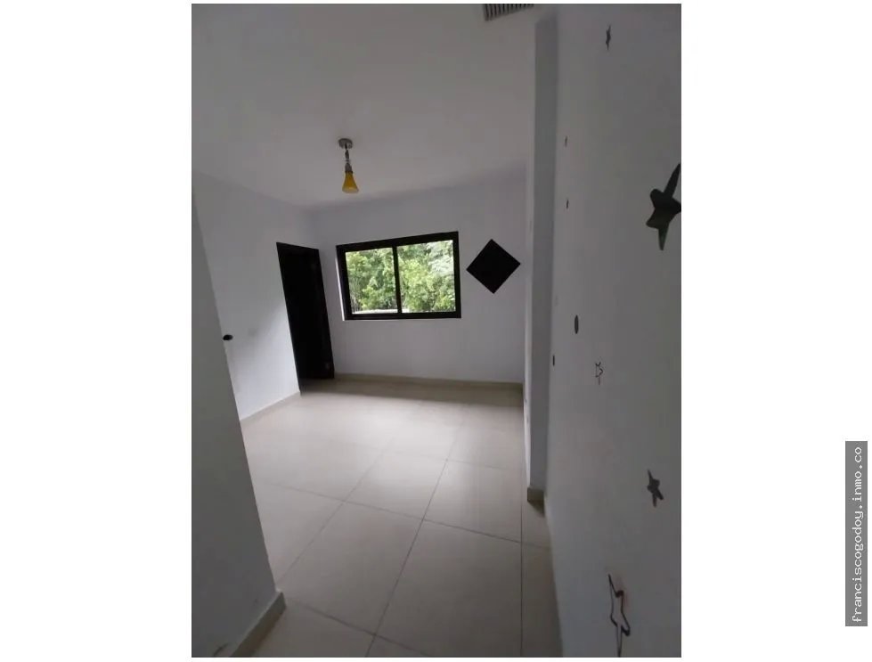 Venta de apartamento en embassy village, albrook
