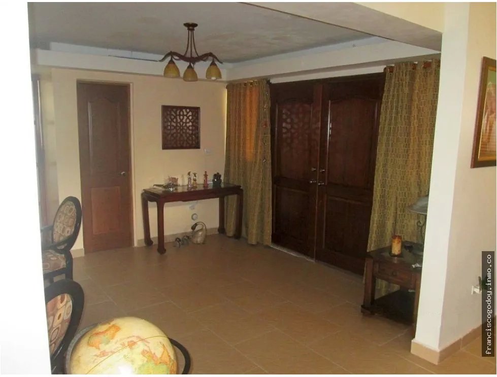 Residencia en venta en altos del maría