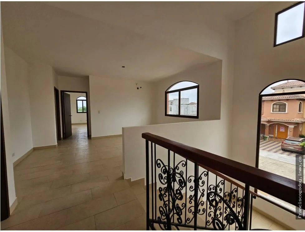 Casa en venta en el doral, costa sur