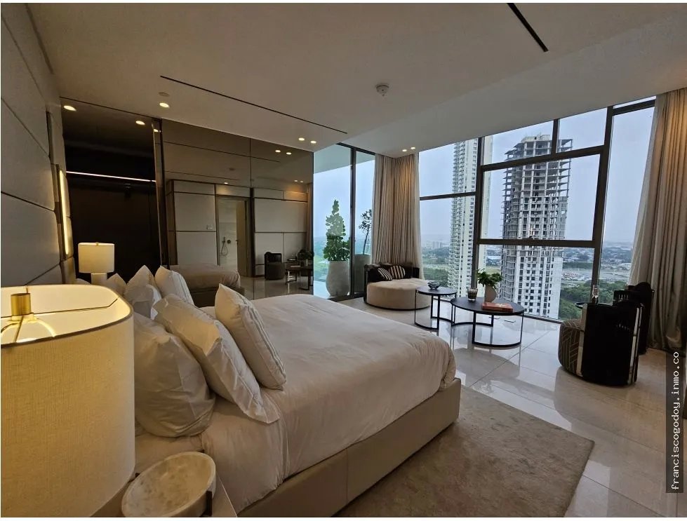 Apartamento en venta la maison by fendi casa en santa maría