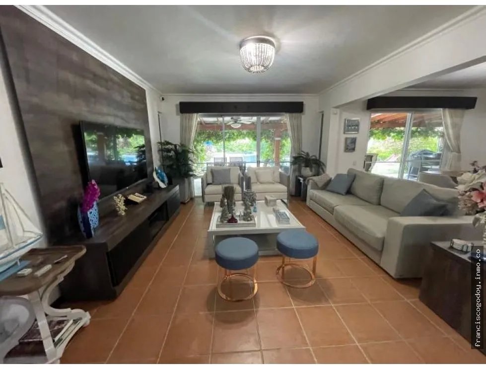 Casa en venta en villa decameron