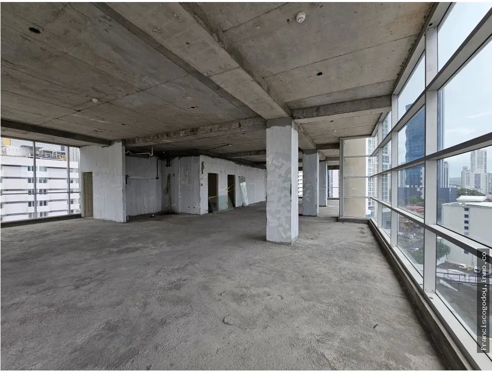 Venta de oficina en calle aquilino de la guardia