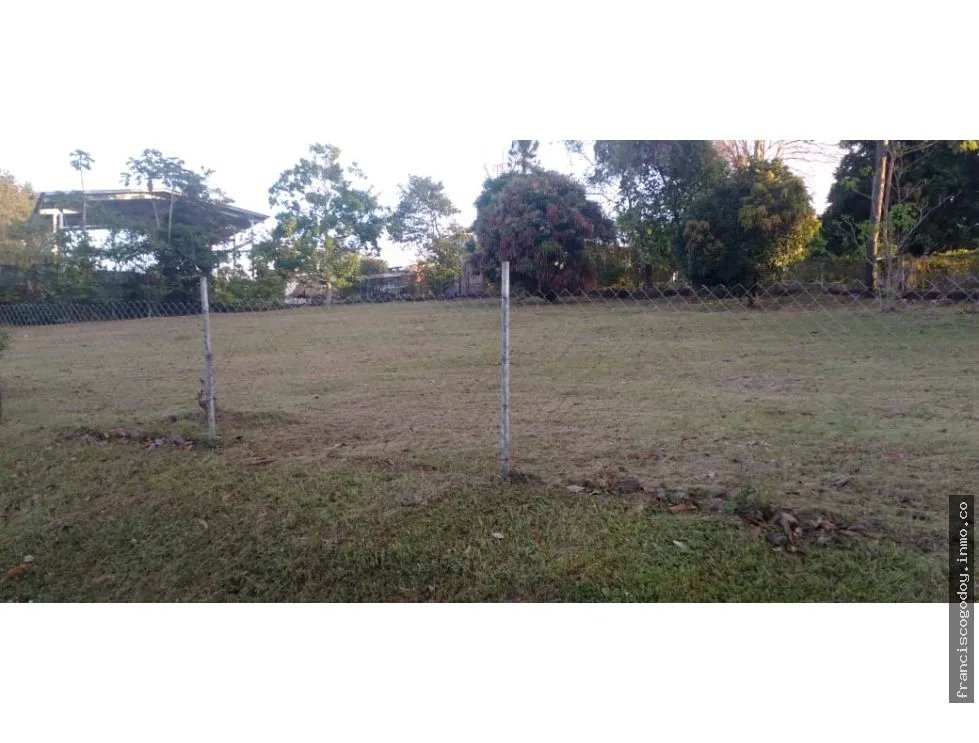 Venta de terreno en altos del maría