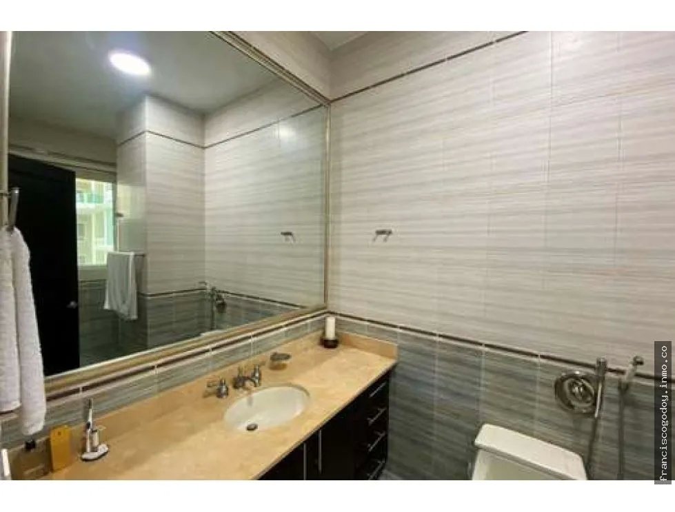 Se vende apartamento en el venetian tower
