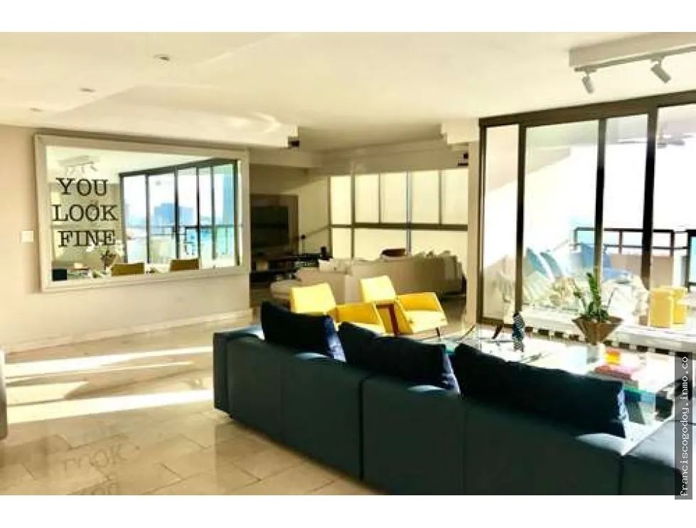 Se vende apartamento en punta pacífica
