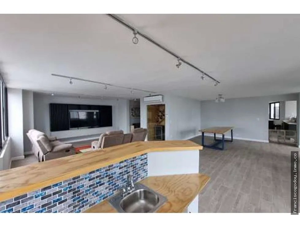 Se vende pent-house en punta paitilla