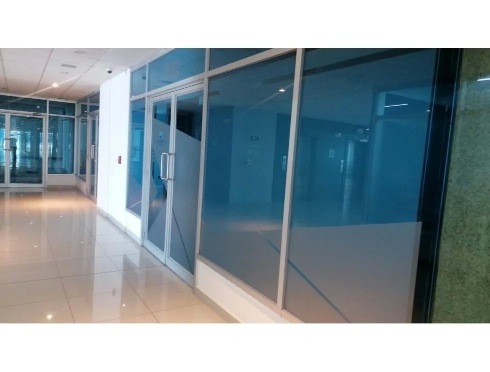 Alquiler de oficina en ph plaza real  costa del este