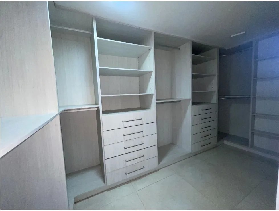 Alquiler de apartamento en edificio crillón, paitilla