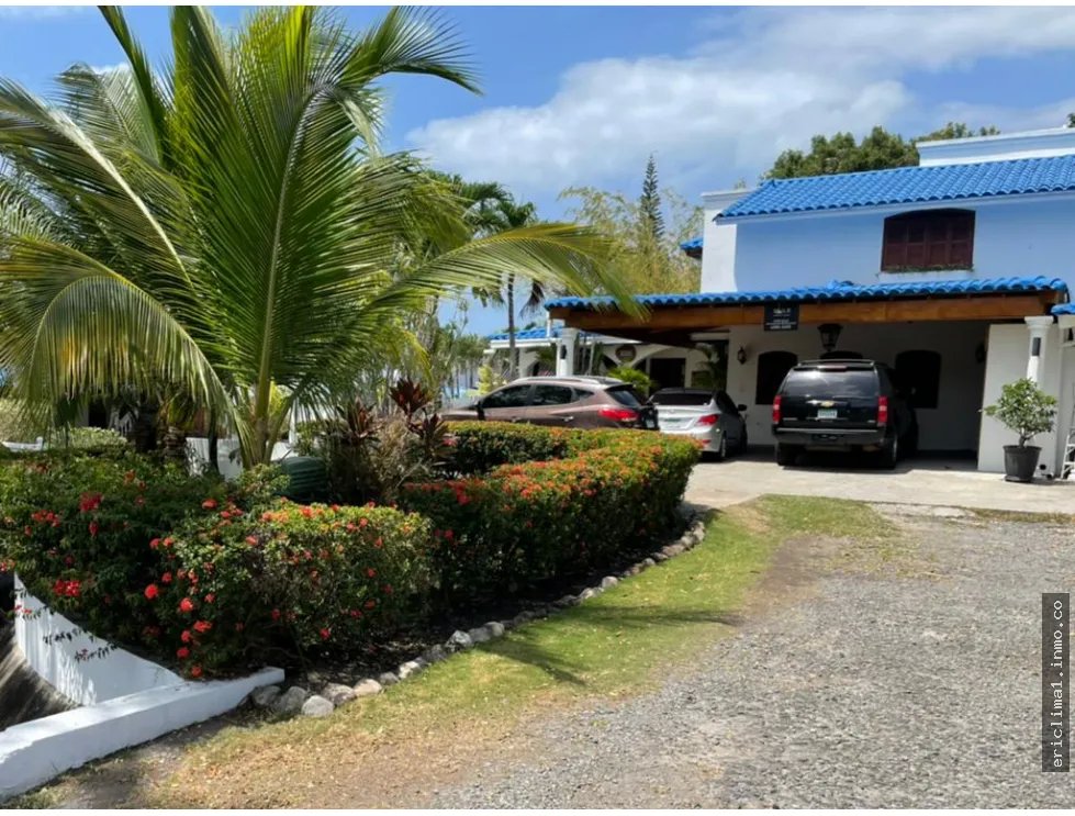 Hermosa duplex a la venta en playa blanca, panamá.