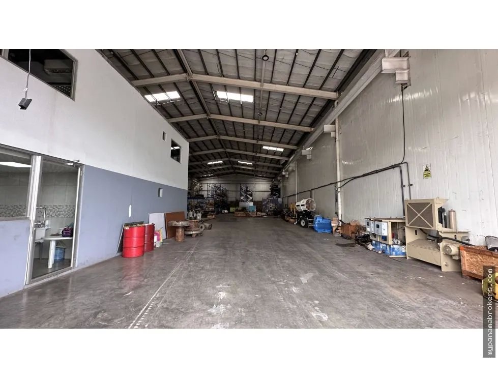 Venta de galeras en parque industrial de las américas