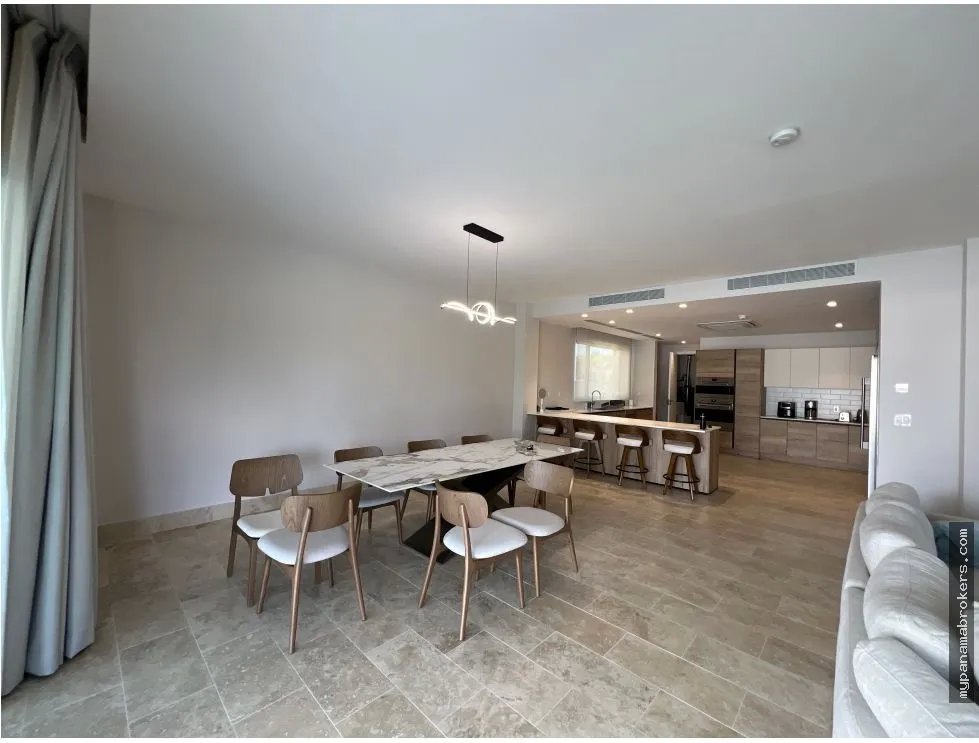 Venta de casa en buenaventura, río hato