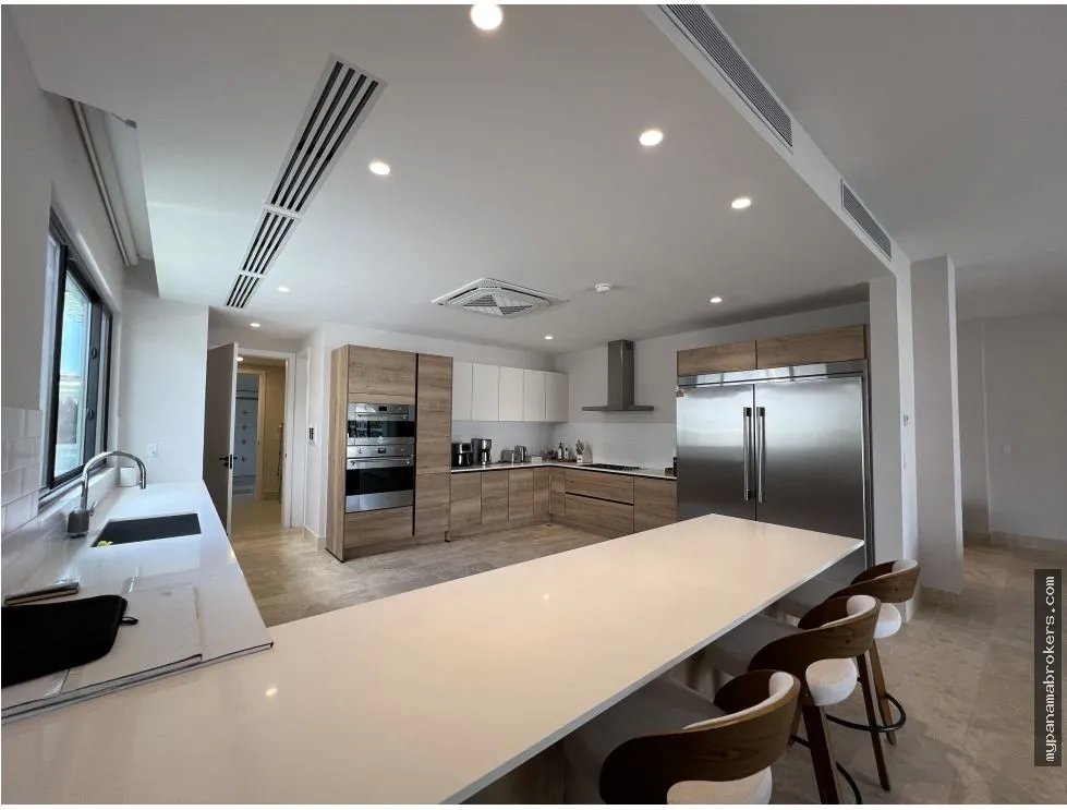 Venta de casa en buenaventura, río hato