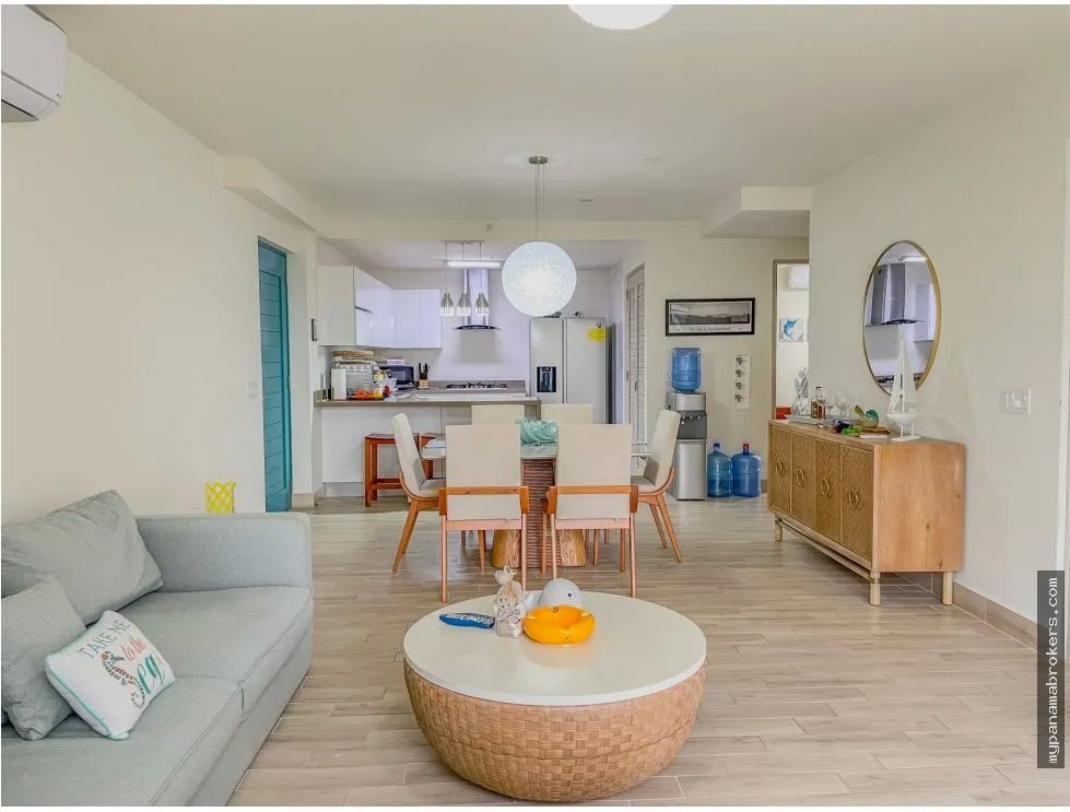 Se vende apartamento en ph playa caracol, punta chame
