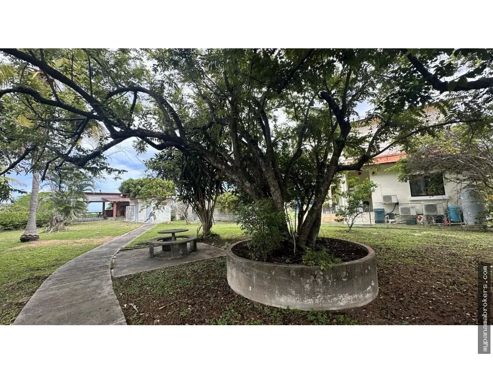 Se vende lote en costa esmeralda, san carlos