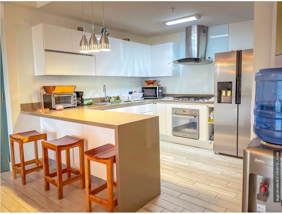 Se vende apartamento en playa caracol, chame