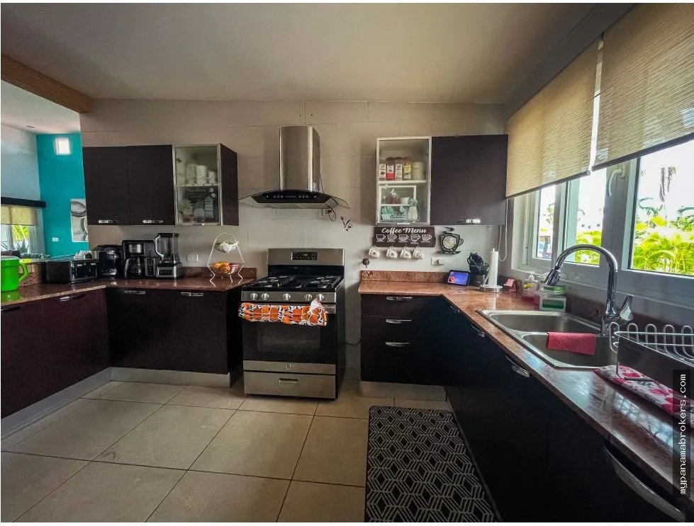 Se vende casa en vista mar, san carlos