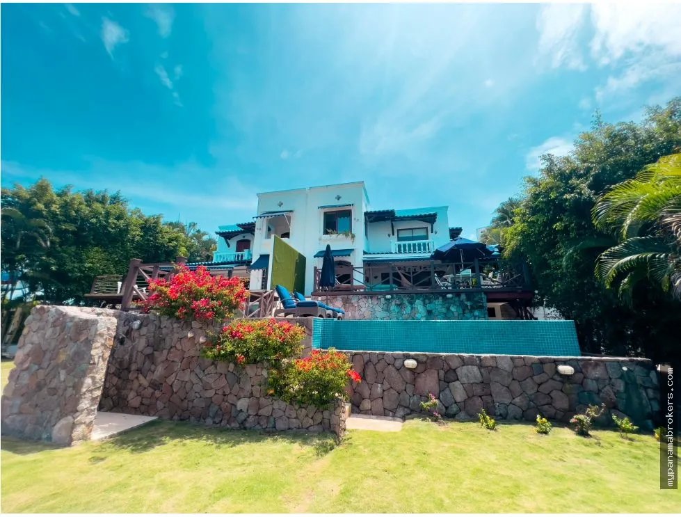 Se vende villa frente al mar en playa blanca, río hato
