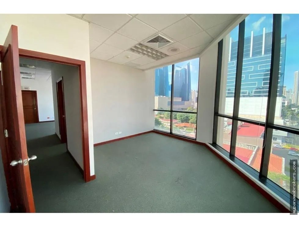Se vende oficina en edificio adr, obarrio