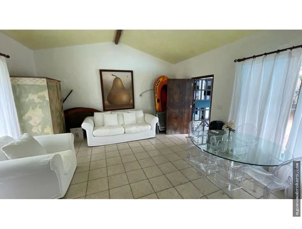 Se vende casa en punta barco, san carlos