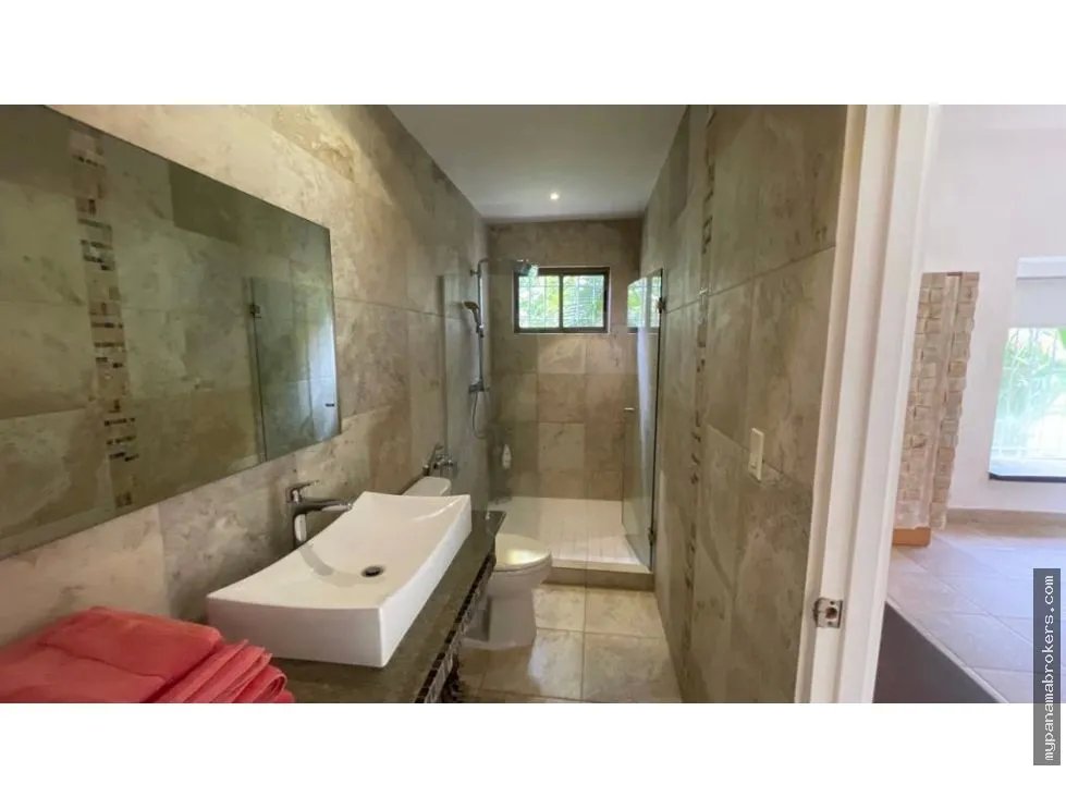 Se vende casa en punta barco, san carlos