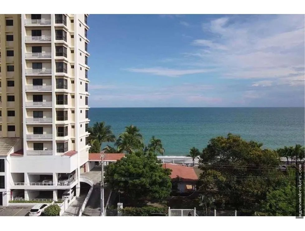 Venta de casa en playa malibú, chame