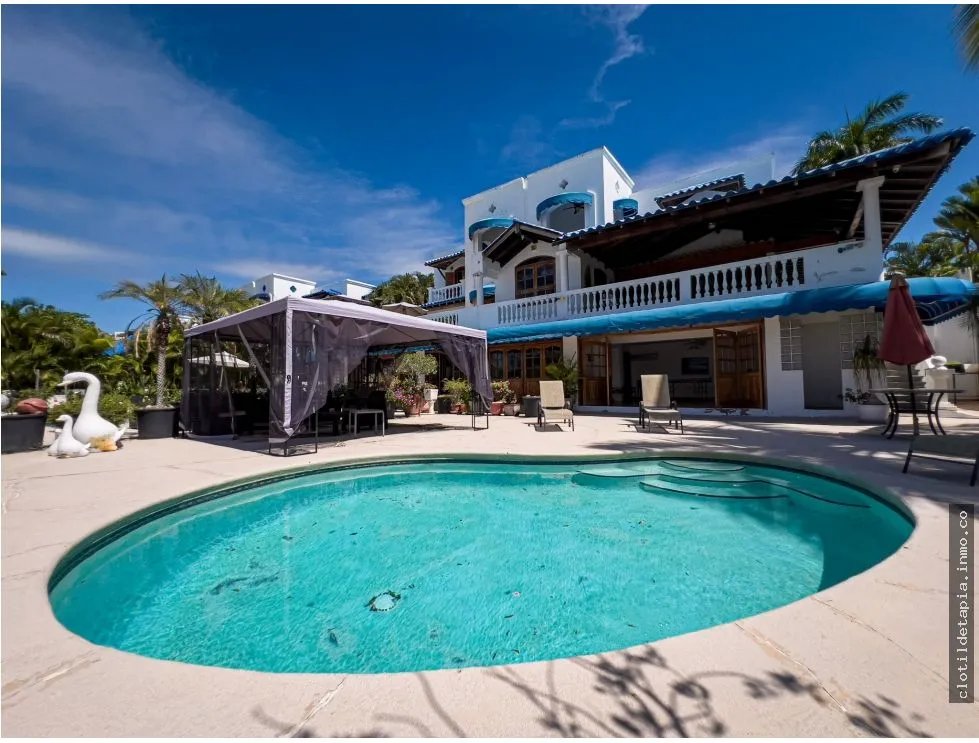 Se vende duplex frente al mar en playa blanca, río hato