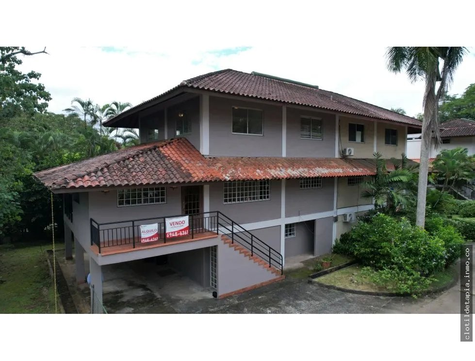 Venta de casa vacia en clayton, ancón
