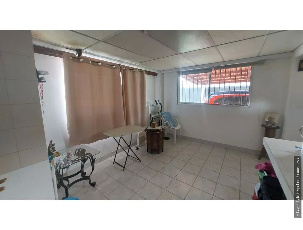 Venta de casa en el espinar, colón