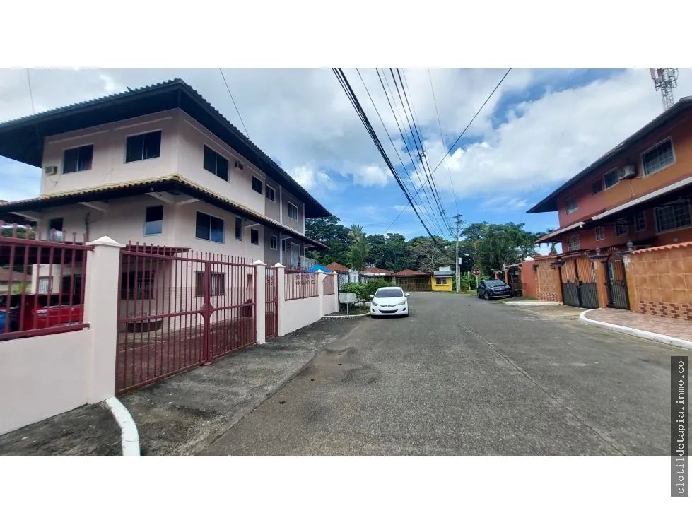 Venta de casa en el espinar, colón
