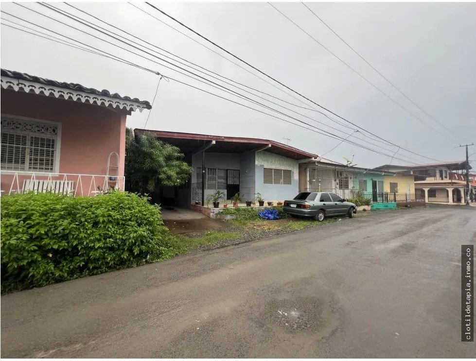 Se vende casa en santo domingo, los santos