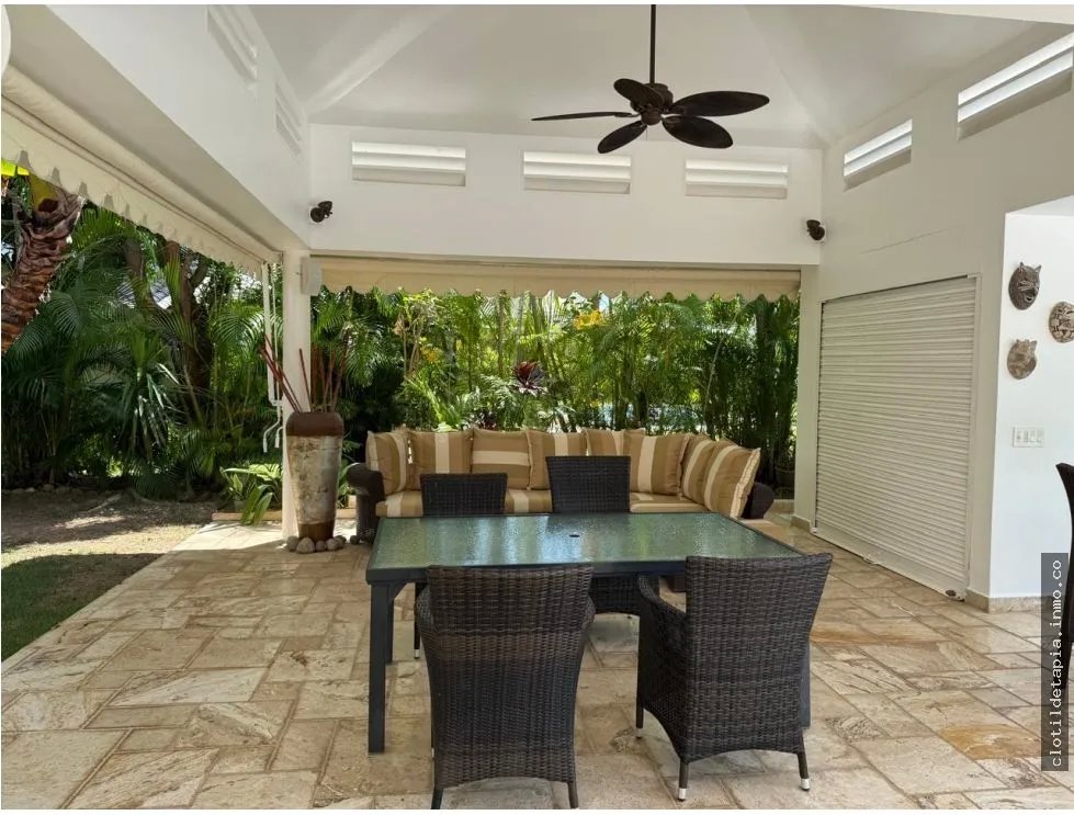 Venta y alquiler de casa frente al mar en bijao, río hato