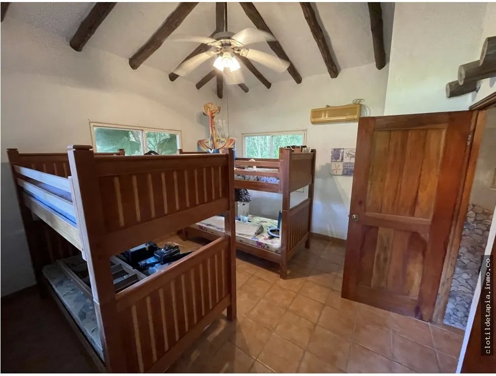 Se vende casa en punta barco resort, san carlos
